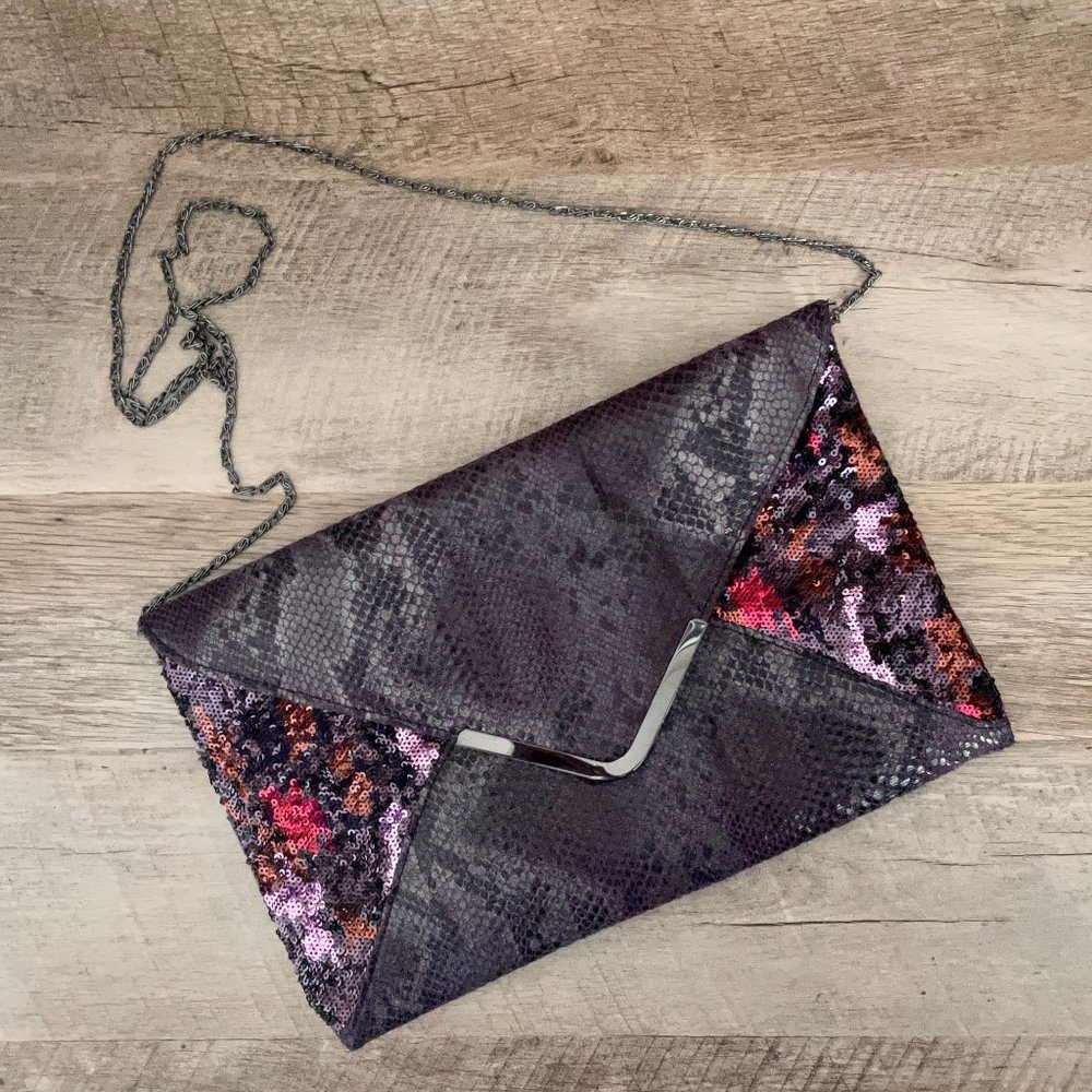 Big Buddha Snake Print & Sequin Envelope Style Cl… - image 1